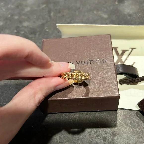 ✨ Louis Vuitton ID Chain Ring - Picture 5 of 10